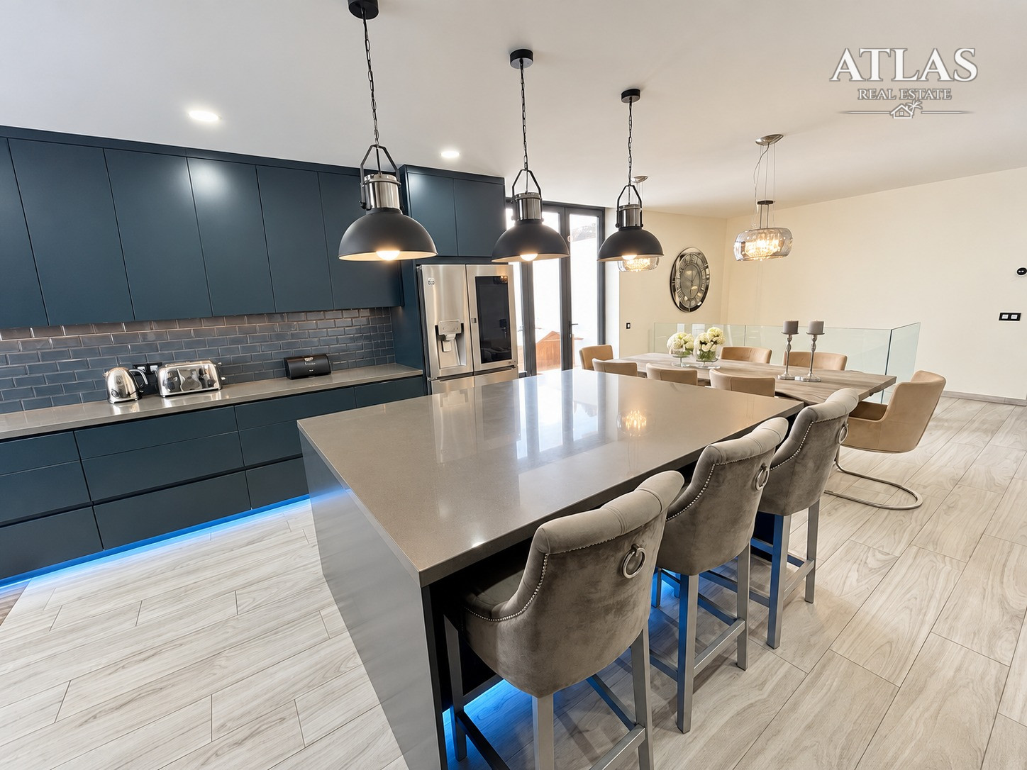 Renoviertes Chalet auf einem 800 m² Grundstück in Aldea Blanca 4