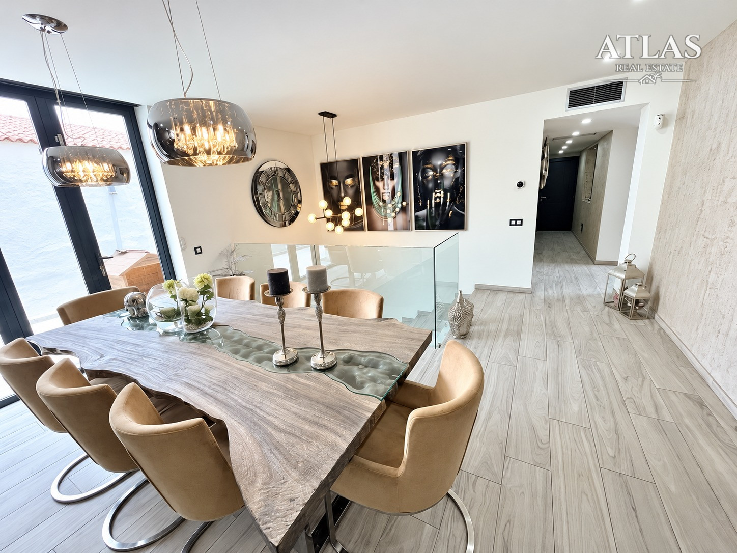Renoviertes Chalet auf einem 800 m² Grundstück in Aldea Blanca 5